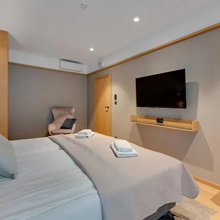 Deo Plaza Apartment *